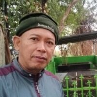 Syaikhuna Mama Kyai Hasan Basori Kiarakoneng Suci Garut